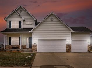 408 NW 11th St, Grimes, IA 50111