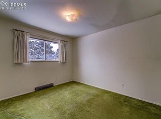 814 Old Dutch Mill Rd, Colorado Springs, CO 80907