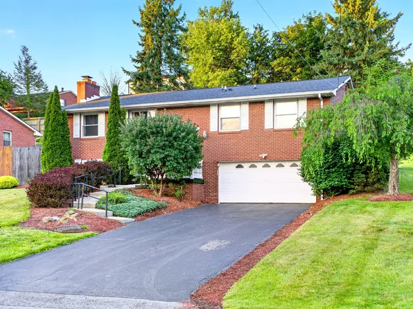 436 Sharon Rd, Coraopolis, PA 15108