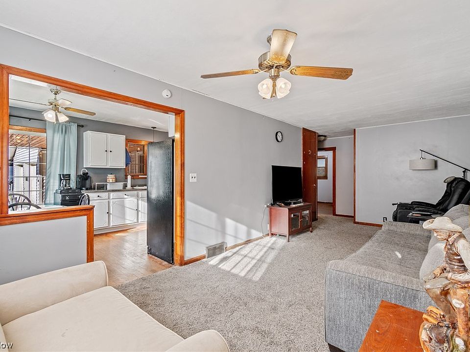 7063 Deersville Avenue Ext SE, Uhrichsville, OH 44683 Zillow