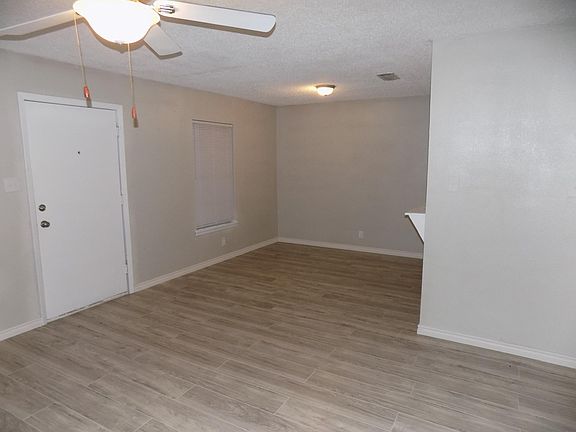 4th image of 2315 Grand Ave