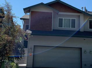 21042 Trailhead Ave, Eagle River, AK 99577