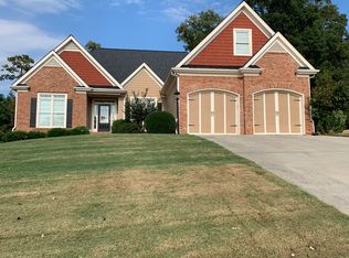 1207 James Walter Dr, Loganville, GA 30052