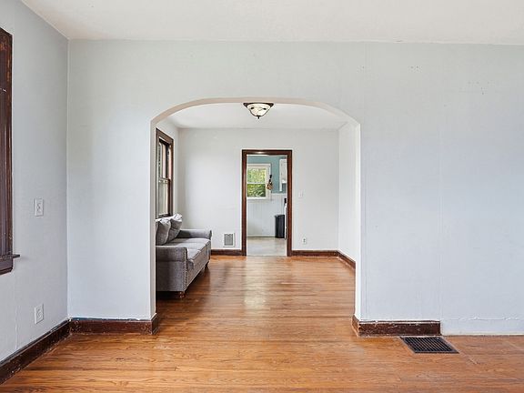 5th image of 1603 Porter Rd