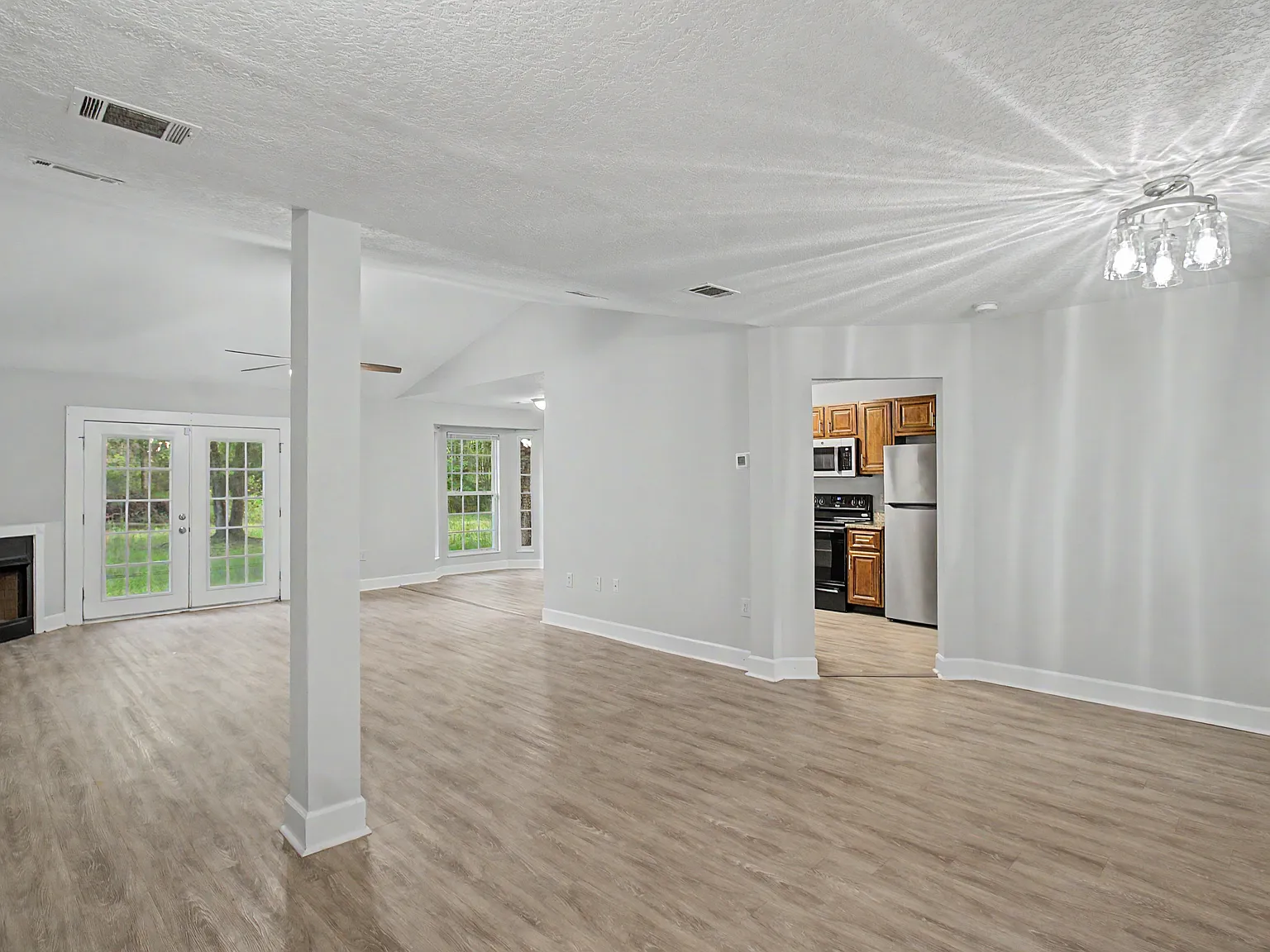 10179 Hwy 196 W - 1 — Photo 2