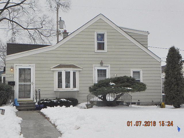 1st image of 3210 W Lynndale Ave