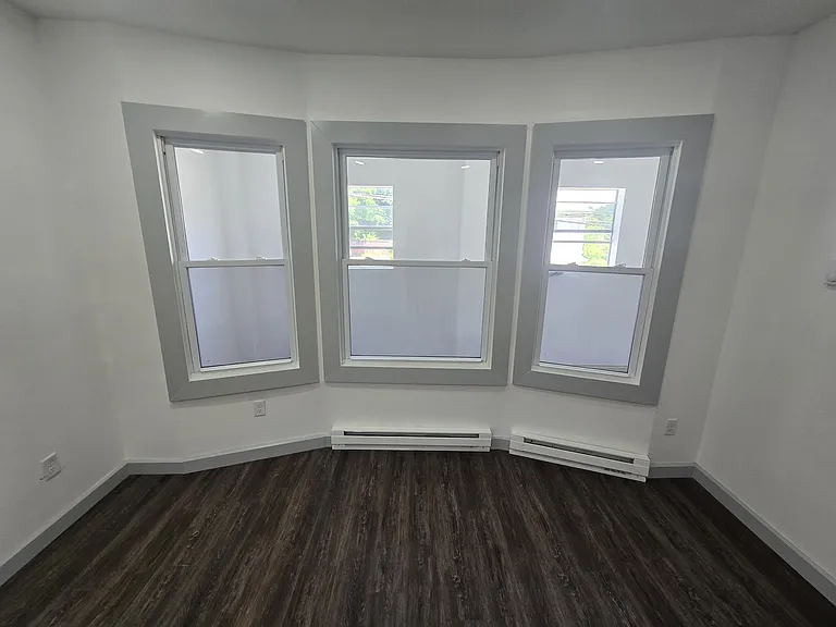 33 E Main St #A — Photo 10