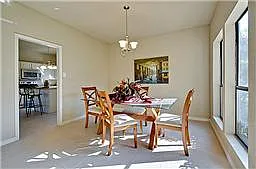 2008 Woodstock Dr — Photo 5