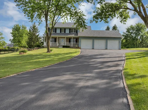 43W981 Fox Hill Ct, Saint Charles, IL 60175
