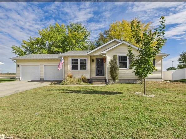 107 Sunflower Dr, Eddyville, IA 52553