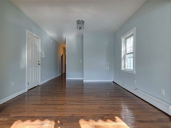 5th image of 90-31 185th St