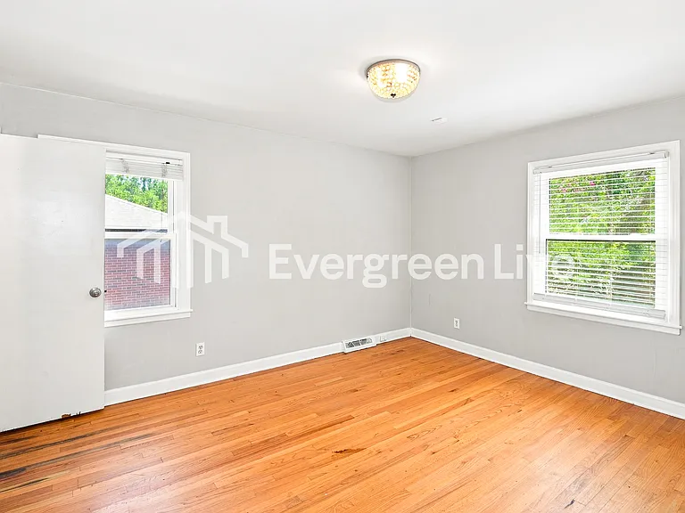 3937 Belshire Ln — Photo 7