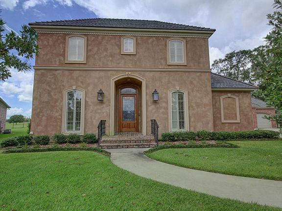 2nd image of 112 Boulder Creek Pkwy