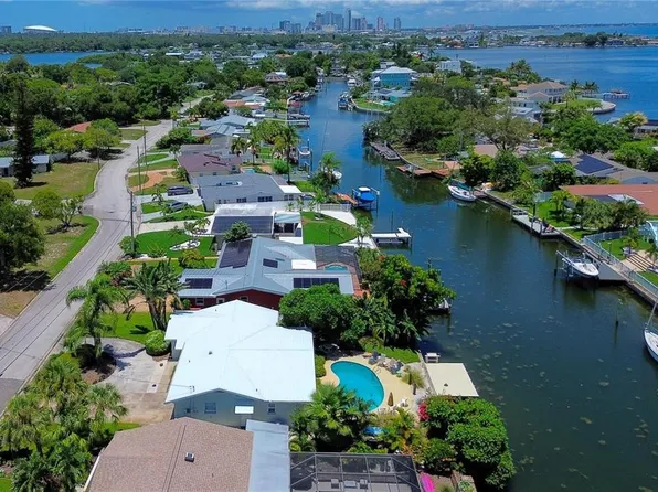 3790 Beach Dr SE, Saint Petersburg, FL 33705