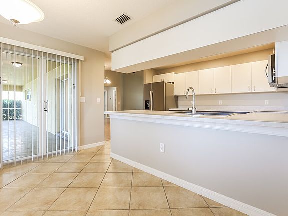 5th image of 5026 25th St E