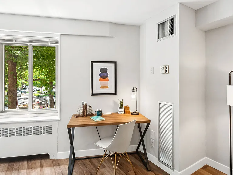 1350 North Lake Shore Drive — Photo 12