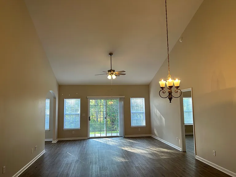 159 Coldwater Cir — Photo 15