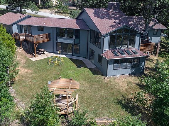 2nd image of 1137 E Rodgers Dr