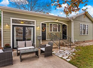 210 N Acorn St, Fredericksburg, TX 78624