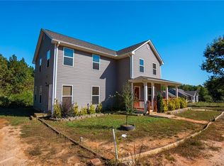 822 Dunklin Bridge Rd, Fountain Inn, SC 29644