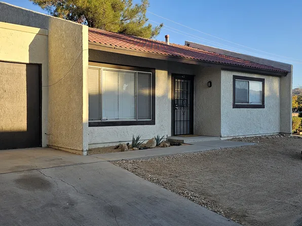 56279 Buena Vista Dr APT 12, Yucca Valley, CA 92284