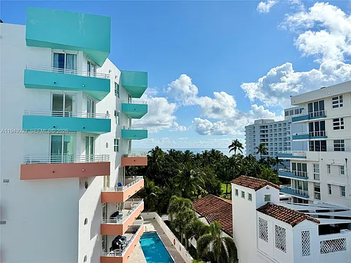 225 Collins Ave #6J Photo 1