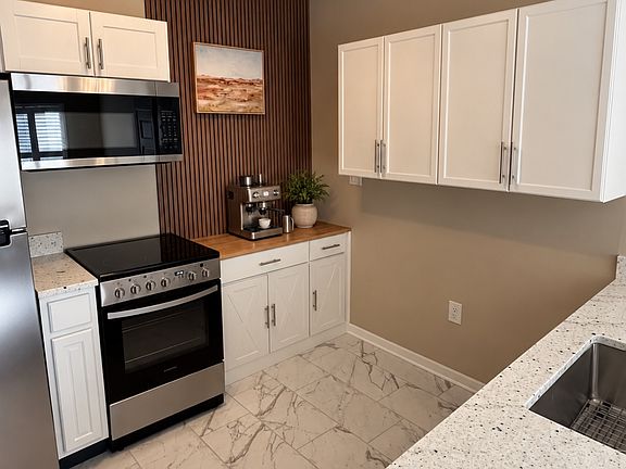 2nd image of 3141 Town Ave #2