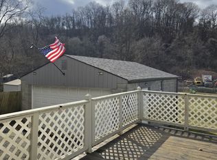 71 Neville Ave, Mc Kees Rocks, PA 15136