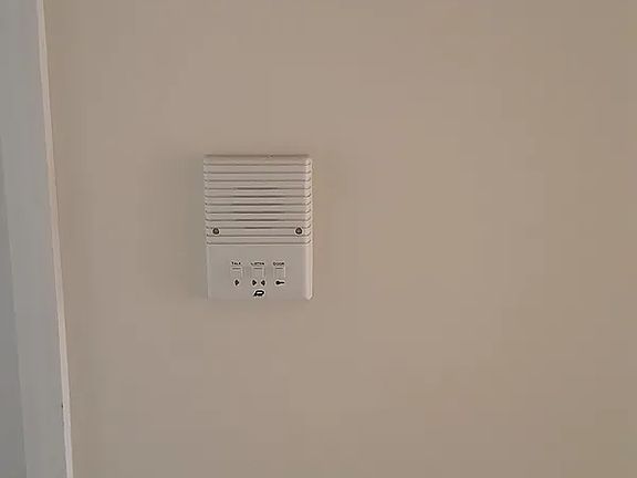 3rd image of 360 Columbia St #2