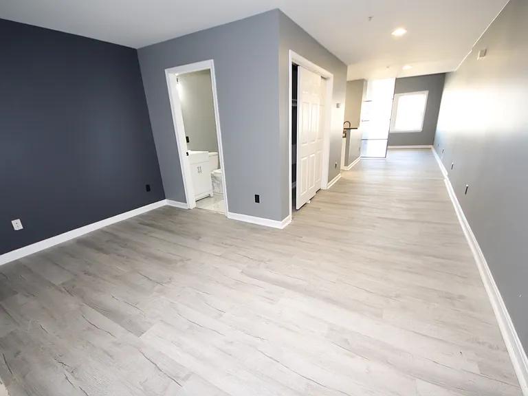 514 Saint Paul Pl #C — Photo 2