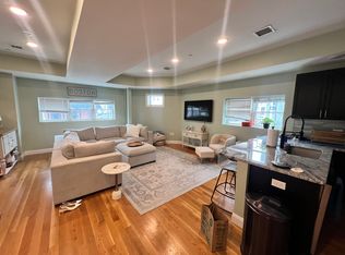 200 L St #1, Boston, MA 02127
