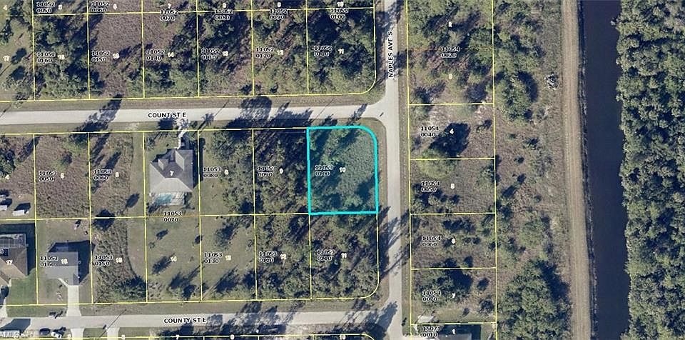 2nd image of 1252 Count ST E