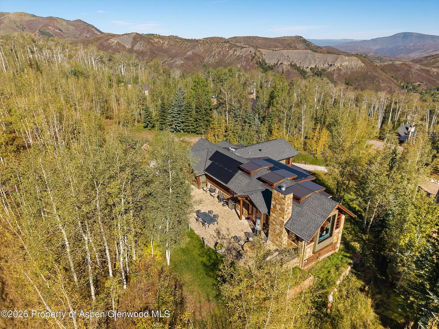 5 bed, 5.5 bath, 4421 sqft, $85,000 — Photo 3