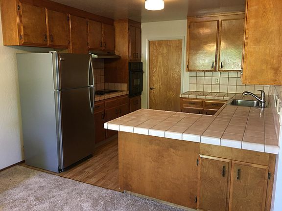 3rd image of 1706 Plaza Ct