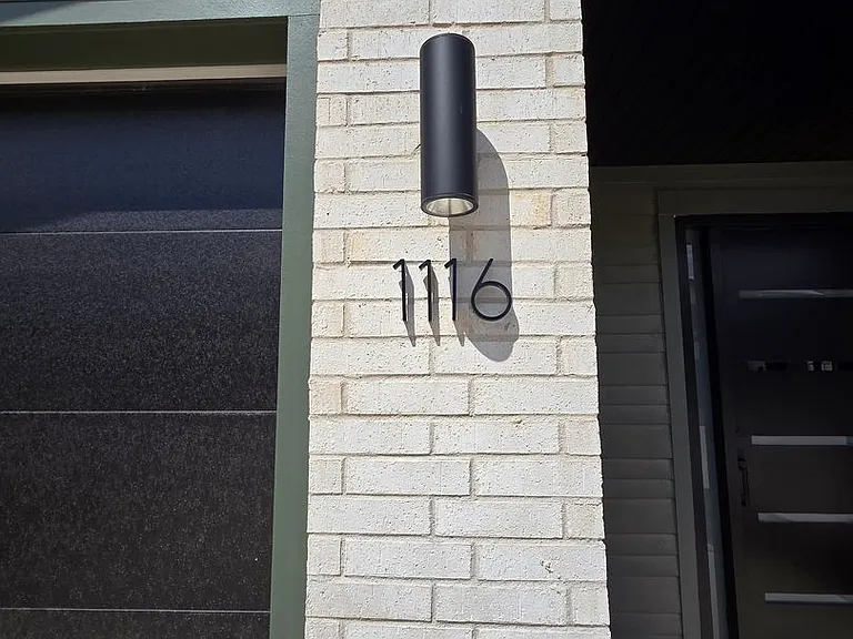 1116 Emilia Ave — Photo 2