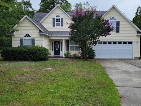 107 Cinema Ct, Hampstead, NC 28443