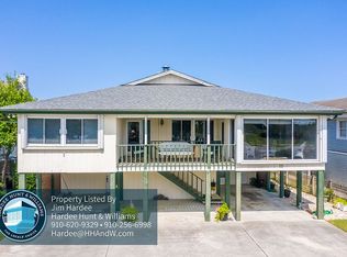 10 W Pelican Dr, Wrightsville Beach, NC 28480