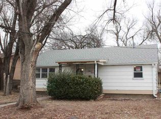 1415 N Oak St, Abilene, KS 67410