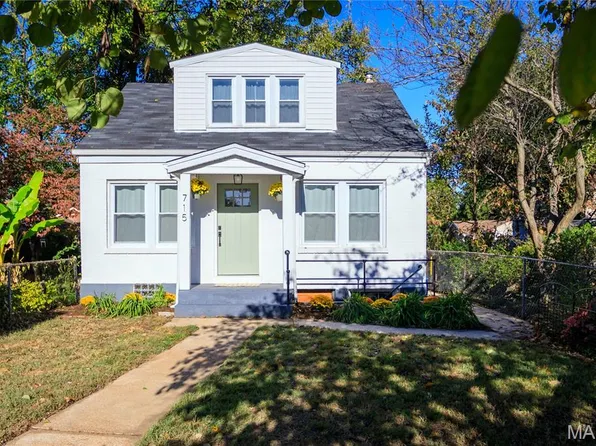 715 Erskine Ave, Saint Louis, MO 63125