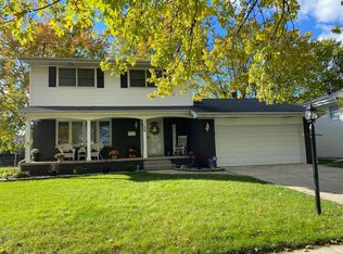 1126 Jackson Pl, Dyer, IN 46311