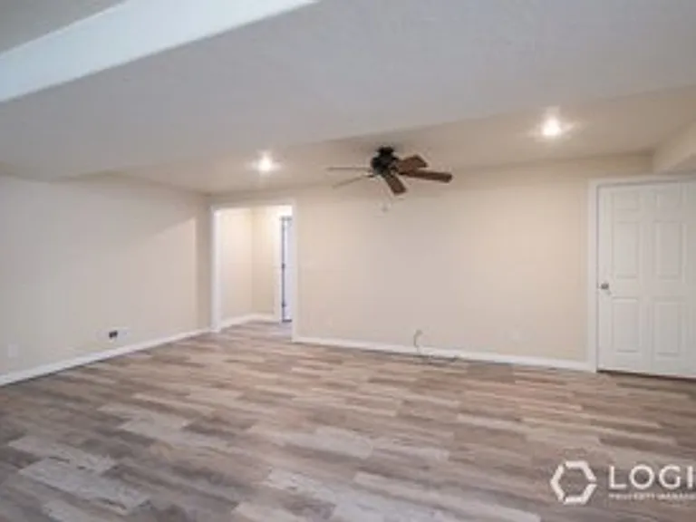 3987 S Lake Mountain Dr #DOWNSTAIRS — Photo 4