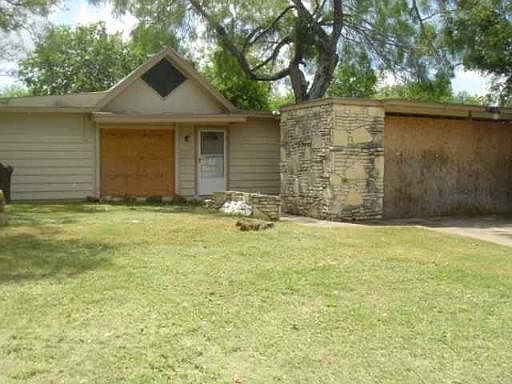 1st image of 118 GARDEN VALLEY DR