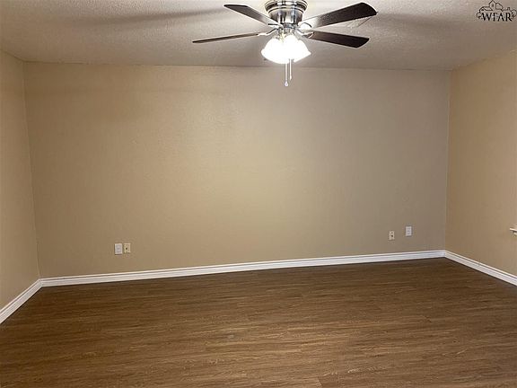 2nd image of 4847 Angelina Ave