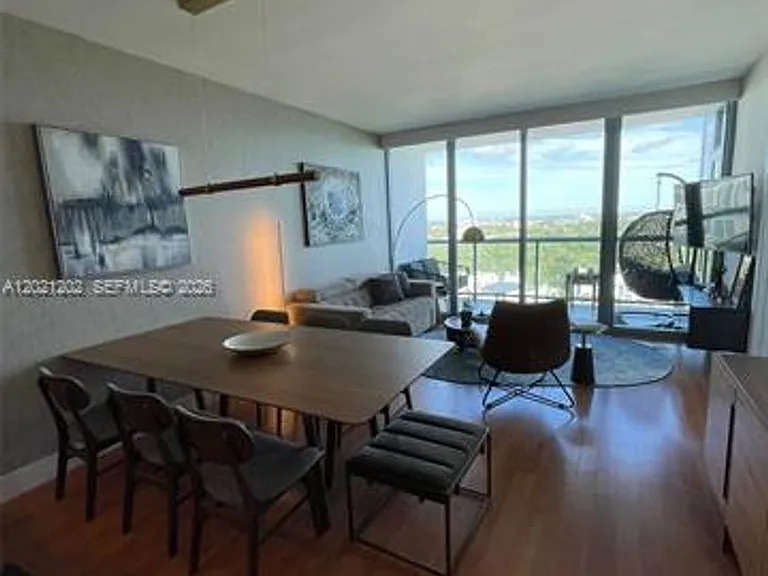 601 NE 36th St #1805 — Photo 11