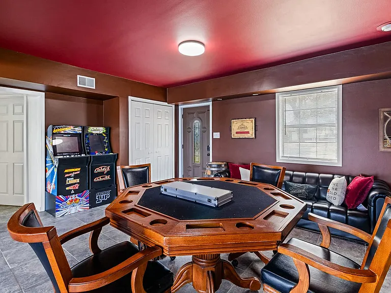 Building's Lounge
