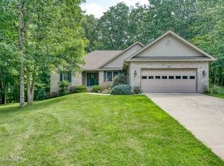106 Pineridge Loop, Fairfield Glade, TN 38558