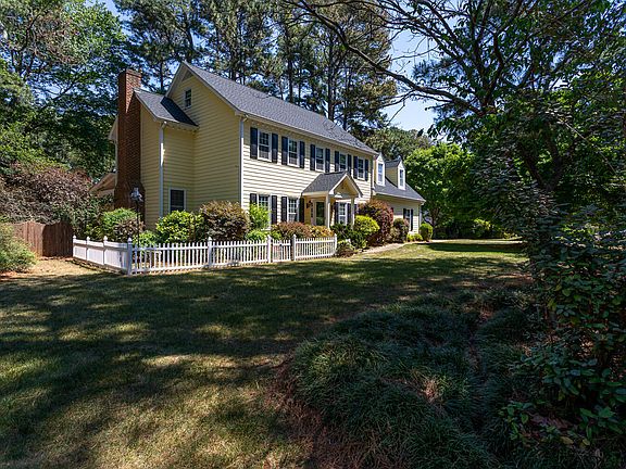 3rd image of 2708 Vestry Way