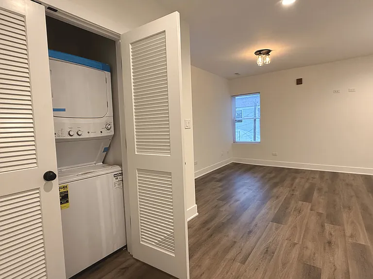 114 Stephen St #1 — Photo 15