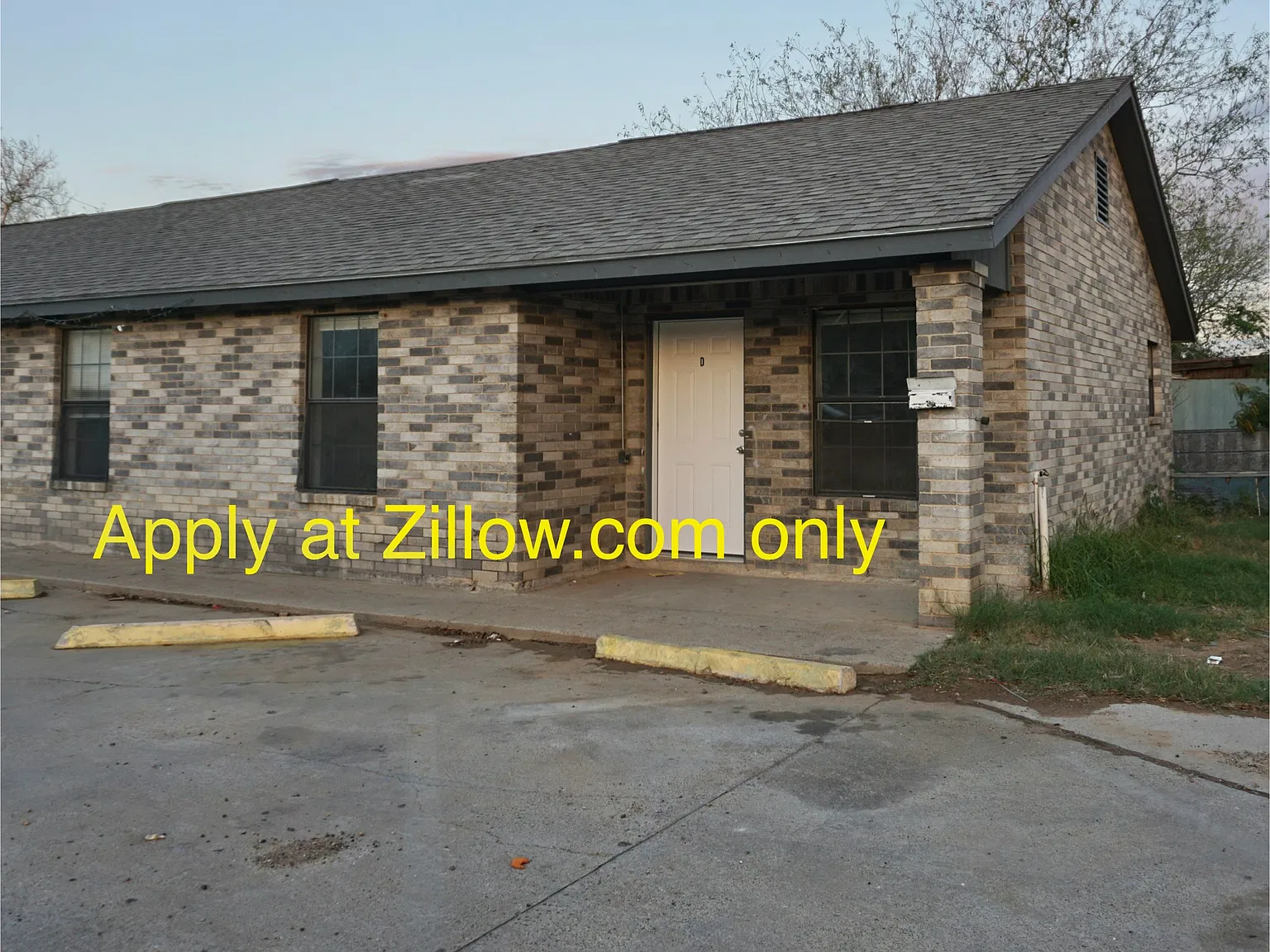 Tinaja St, Laredo — Photo 4