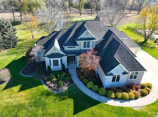 940 Wynstone Dr, Jefferson, SD 57038